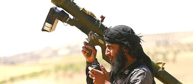 US Threatens to Arm Al Qaeda, ISIS with Anti-Air Missiles